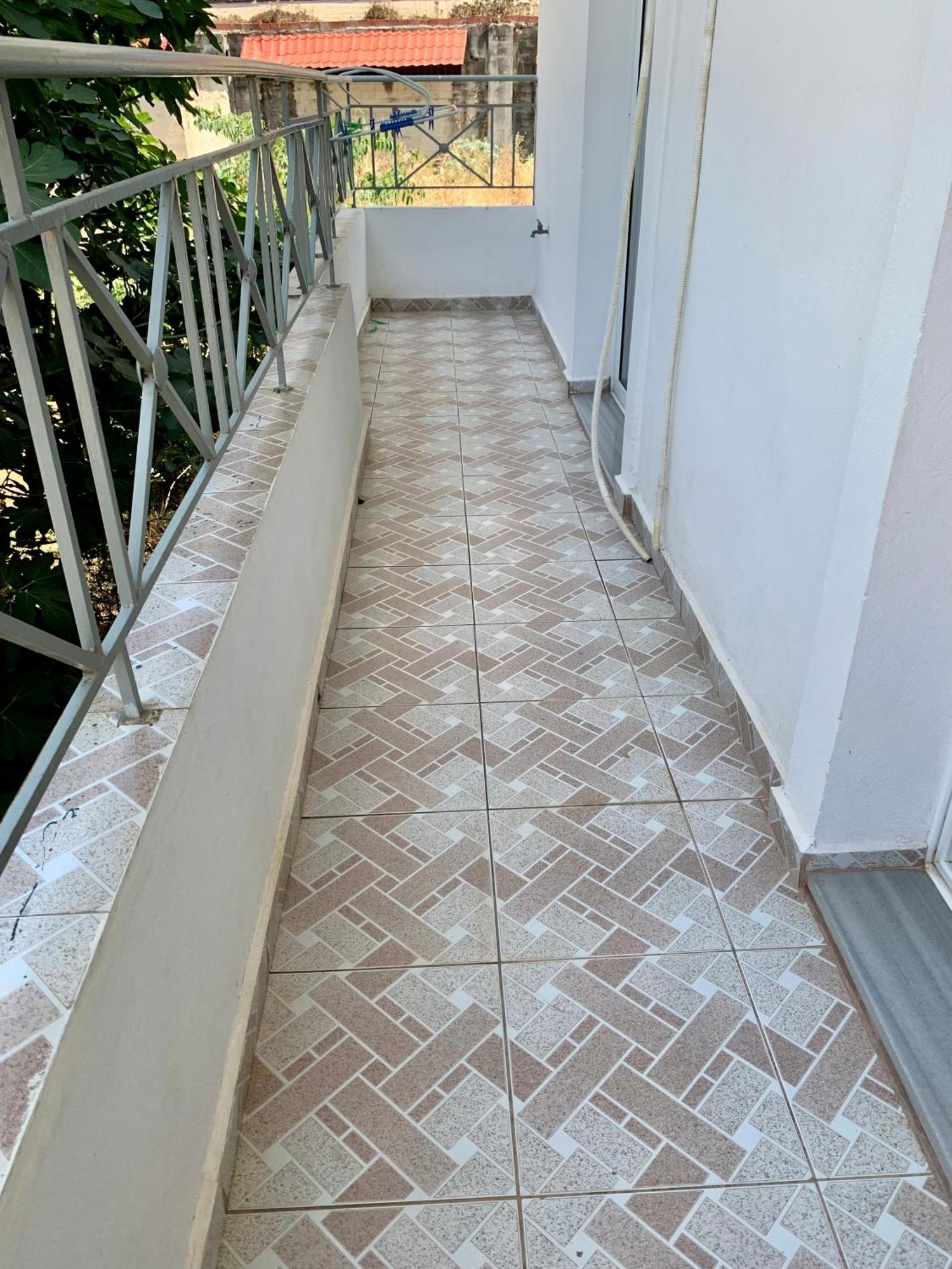 Vaso Apts Sarandë Buitenkant foto