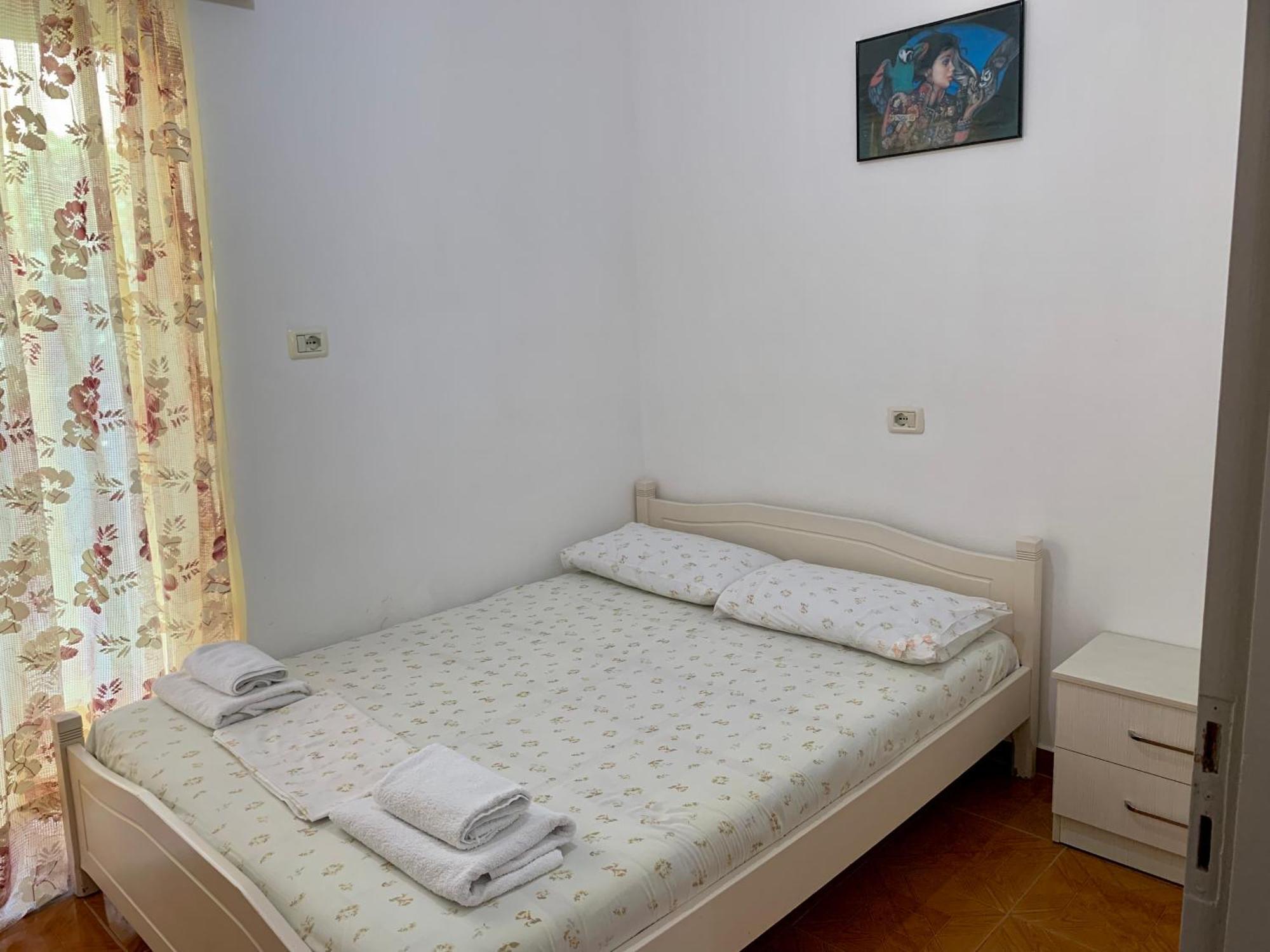 Vaso Apts Sarandë Buitenkant foto